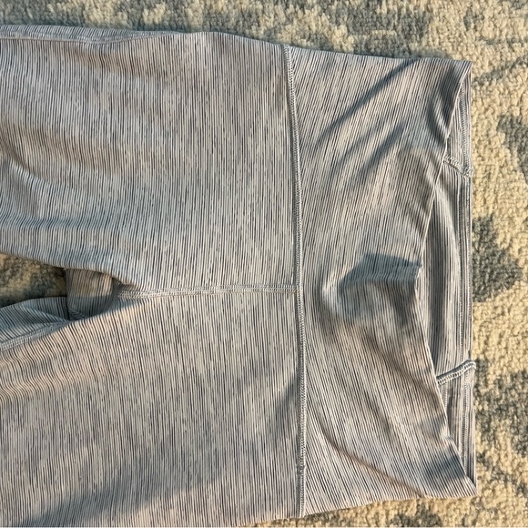 Lululemon leggings - Picture 6 of 6